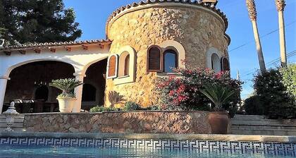 Fantastic finca iso uima-allas, kaunis puutarha, muutaman minuutin päässä rannalta