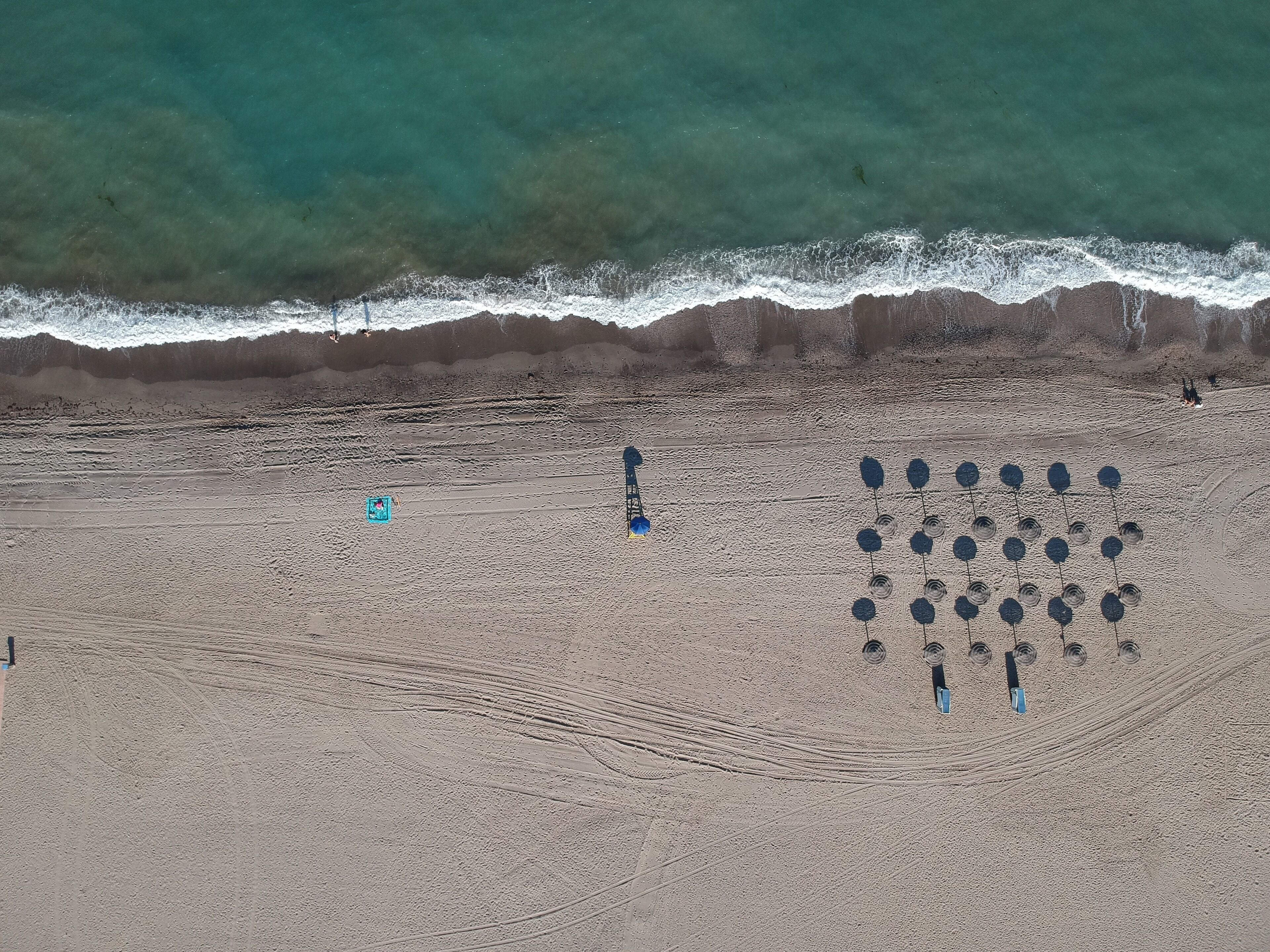 Plage à proximité, chaises longues
