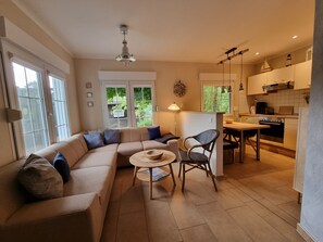 Unclassified image, 3 of 23, button - Bungalow 32 - Zinnowitz Skanepark vacation homes 31 and 32 (Zinnowitz)