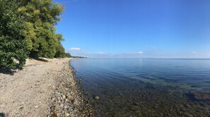 Beach nearby, sun loungers - Wonderful apartment in the middle of the countryside and close to the water (Steinberg)