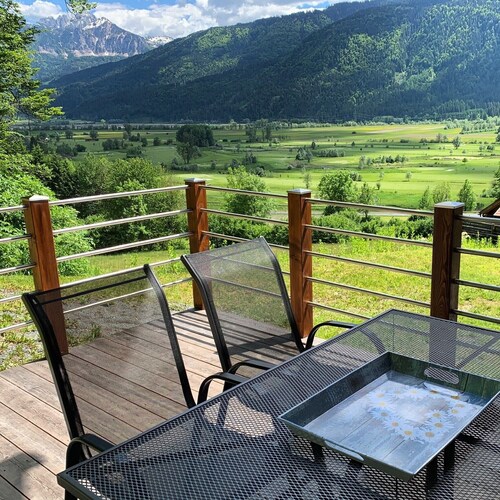 Apartment with stunning views to the Nassfeld.