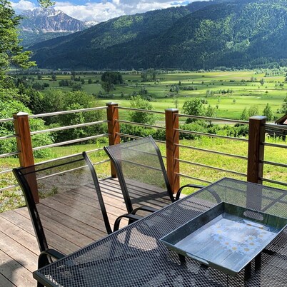 Apartment with stunning views to the Nassfeld.