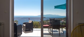 Villa Capra Verde - private pool, oasis of peace, 150 m as the crow flies to the sea, Opatija 