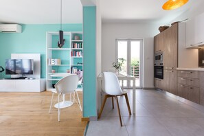 Interior - Villa Capra Verde - private pool, oasis of peace, 150 m as the crow flies to the sea, Opatija  (Icici)