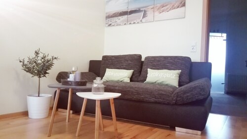 Ruhige, aber doch zentral gelegene,neu renovierte Ferienwohnung für 2-4 Personen