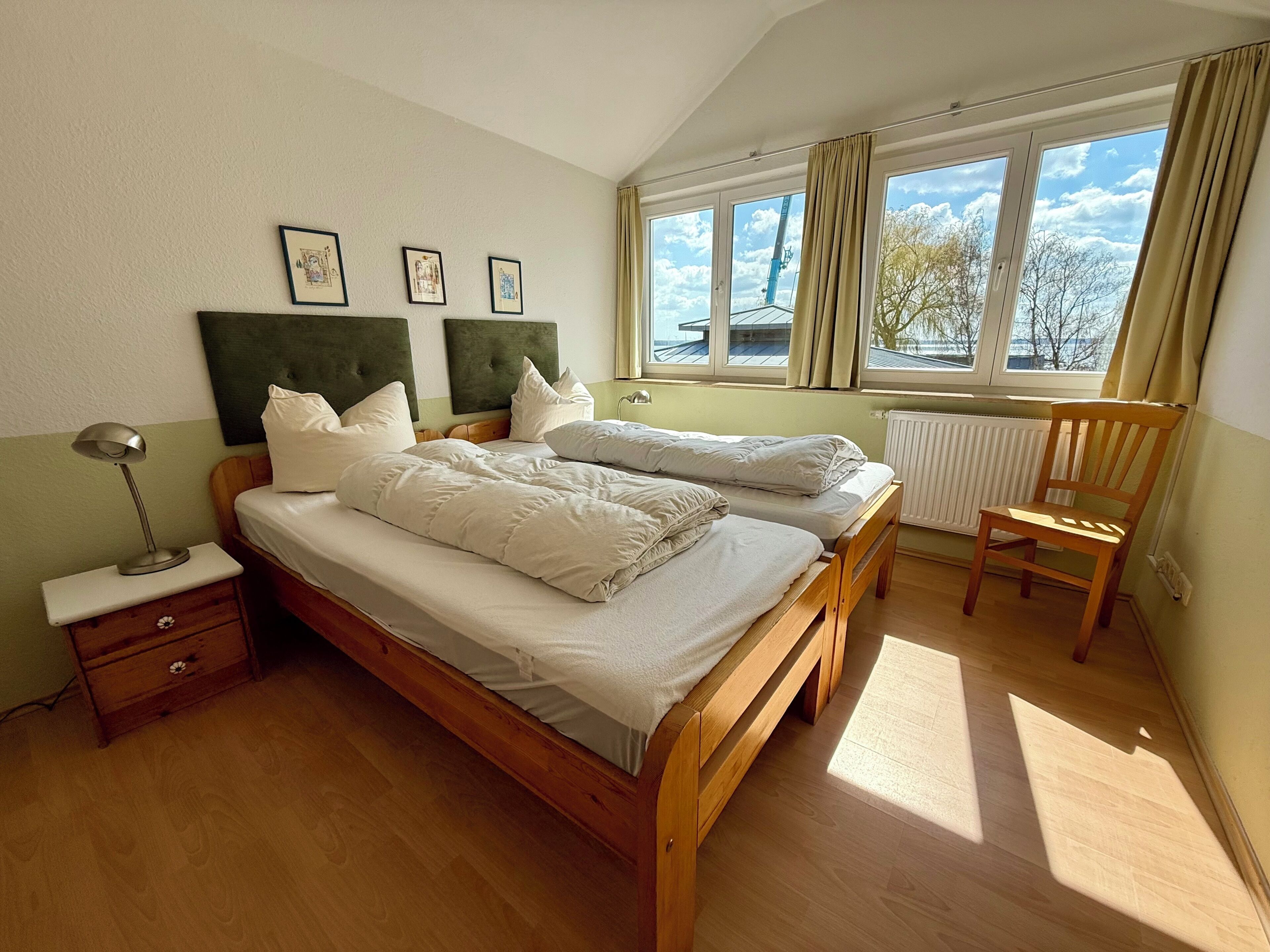 2 chambres, fer et planche à repasser, lit parapluie, Wi-Fi gratuit