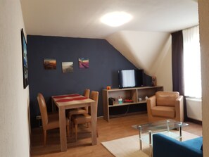 Interior - Vacation apartment for 4 max. 5 persons in Arnstadt incl. parking space Wallbox (Arnstadt)