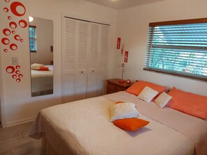 2 chambres, literie hypoallergénique, bureau, fer et planche à repasser
