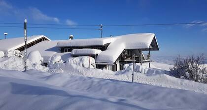 quiet site, central starting point for excursions and hikes