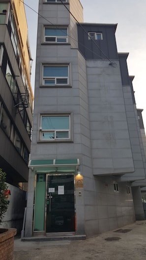 Fassade der Unterkunft