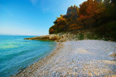 Perfect beach vacation with private pool and sea view