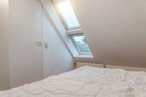 3 chambres, fer et planche à repasser, Wi-Fi gratuit, draps fournis