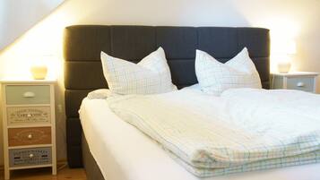 2 bedrooms, iron/ironing board, travel crib, free WiFi