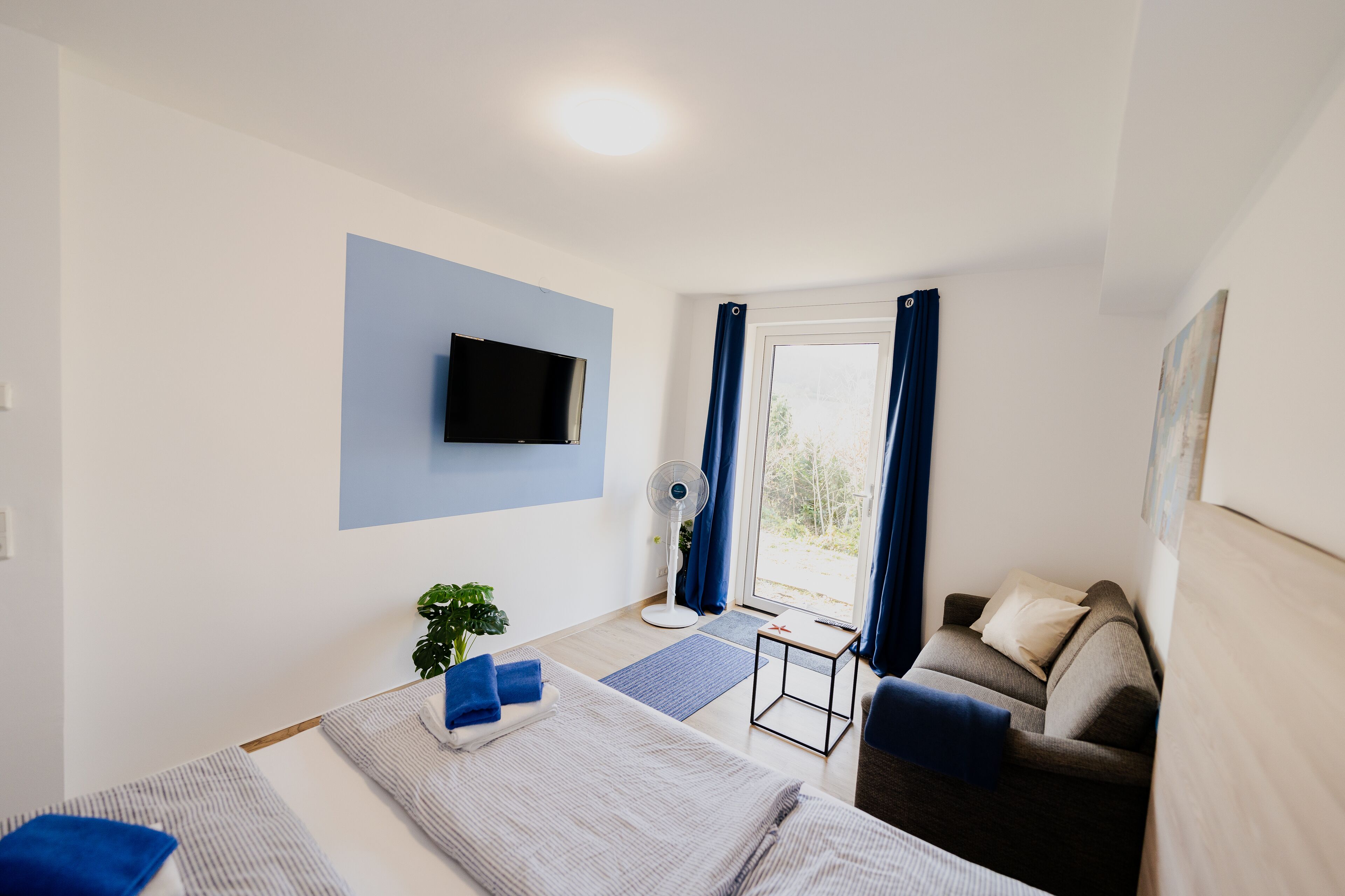 1 bedroom, iron/ironing board, travel cot, free WiFi