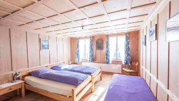 1 bedroom, free internet