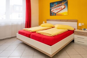 2 camere, una scrivania, ferro/asse da stiro, Wi-Fi gratuito