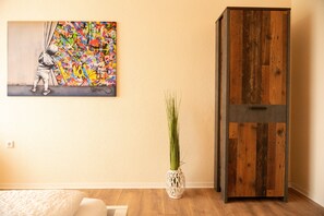 2 Schlafzimmer, Schreibtisch, Bügeleisen/Bügelbrett, kostenloses WLAN