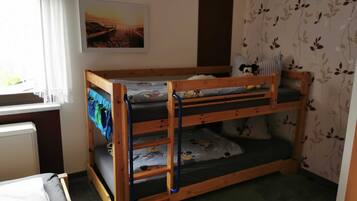 1 slaapkamer, reisbedje, beddengoed