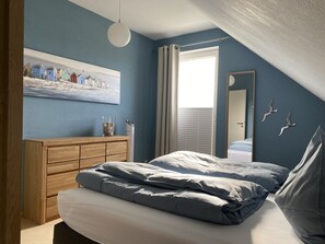 3 chambres, fer et planche à repasser, lit parapluie, Wi-Fi gratuit