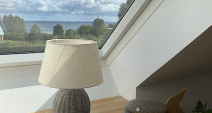 Ferienhaus am Meer mit direktem Ostseeblick (mit WLAN-Zugang)