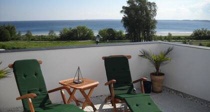 Ferienhaus am Meer mit direktem Ostseeblick (mit WLAN-Zugang)