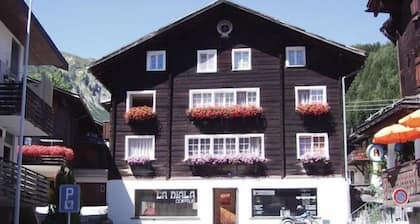 Ferienwohnung Sedrun für 1 - 4 Personen mit 2 Schlafzimmern - Ferienwohnung