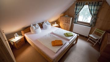 2 Schlafzimmer, Bügeleisen/Bügelbrett