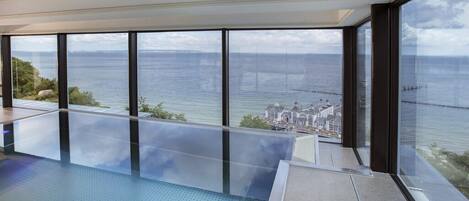 Indoor pool, outdoor pool