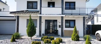 Suite !!! Appartement avec beaucoup d'espace et de lumiĂšre!