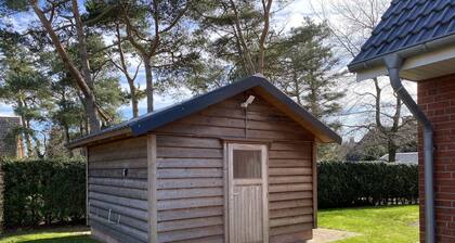 Modernes Ferienhaus mit 129 m² und Luxusausstattung in guter Lage im Dorf