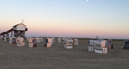 Modern vacation home with 129 m² and luxury furnishings in a good location in the village