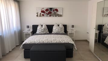 1 bedroom, in-room safe, WiFi, wheelchair access