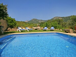 Piscine extérieure