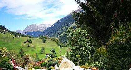 Vacation apartment in the Grisons Oberland