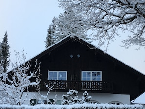 Exterior - Apartment with a beautiful mountain view (Garmisch-Partenkirchen)