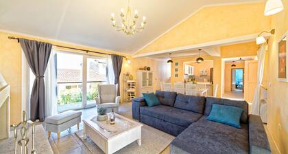 Beautiful villa with swimming pool, grill, wifi, PlayStation 3, free WiFi