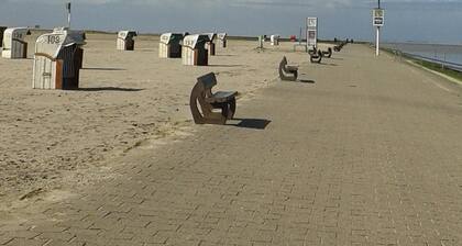Cozy apartment - incl. Beach chair Apr-Sep, small and quiet residential complex