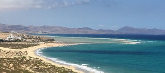 Large bungalow, private pool, a few minutes from sea, protected inner courtyard