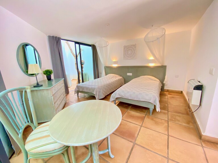Grand Bungalow Avec Piscine, La Mer à Quelques Min., Cour D'intérieure Abritée - Costa Calma