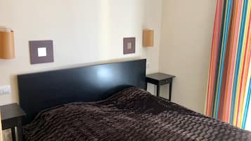 2 chambres, fer et planche Ă repasser, lit parapluie, Wi-Fi gratuit