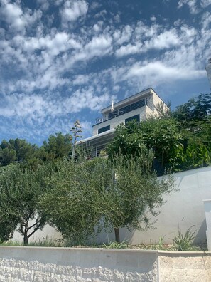 Overnattingsstedets uteområder