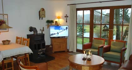 Luxes Ferienhaus, 100meter von Wald, Swimmingpool in die nähe, 4 km von Edersee