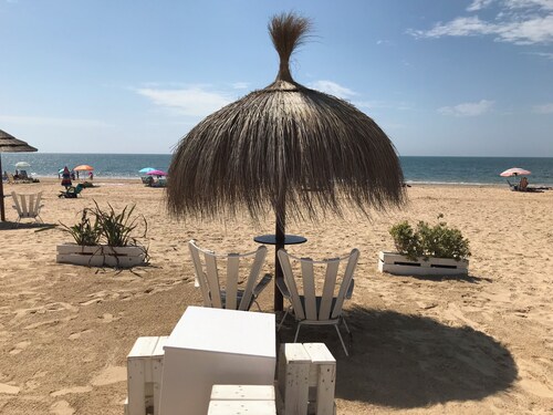 Apartment (4 rooms, kitchen 2 bathrooms) in perfect location for TAPAS & PLAYA