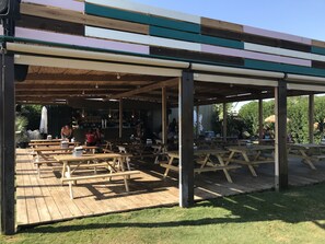 Ristorazione all'aperto