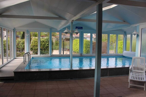 Unclassified image, 1 of 52, button