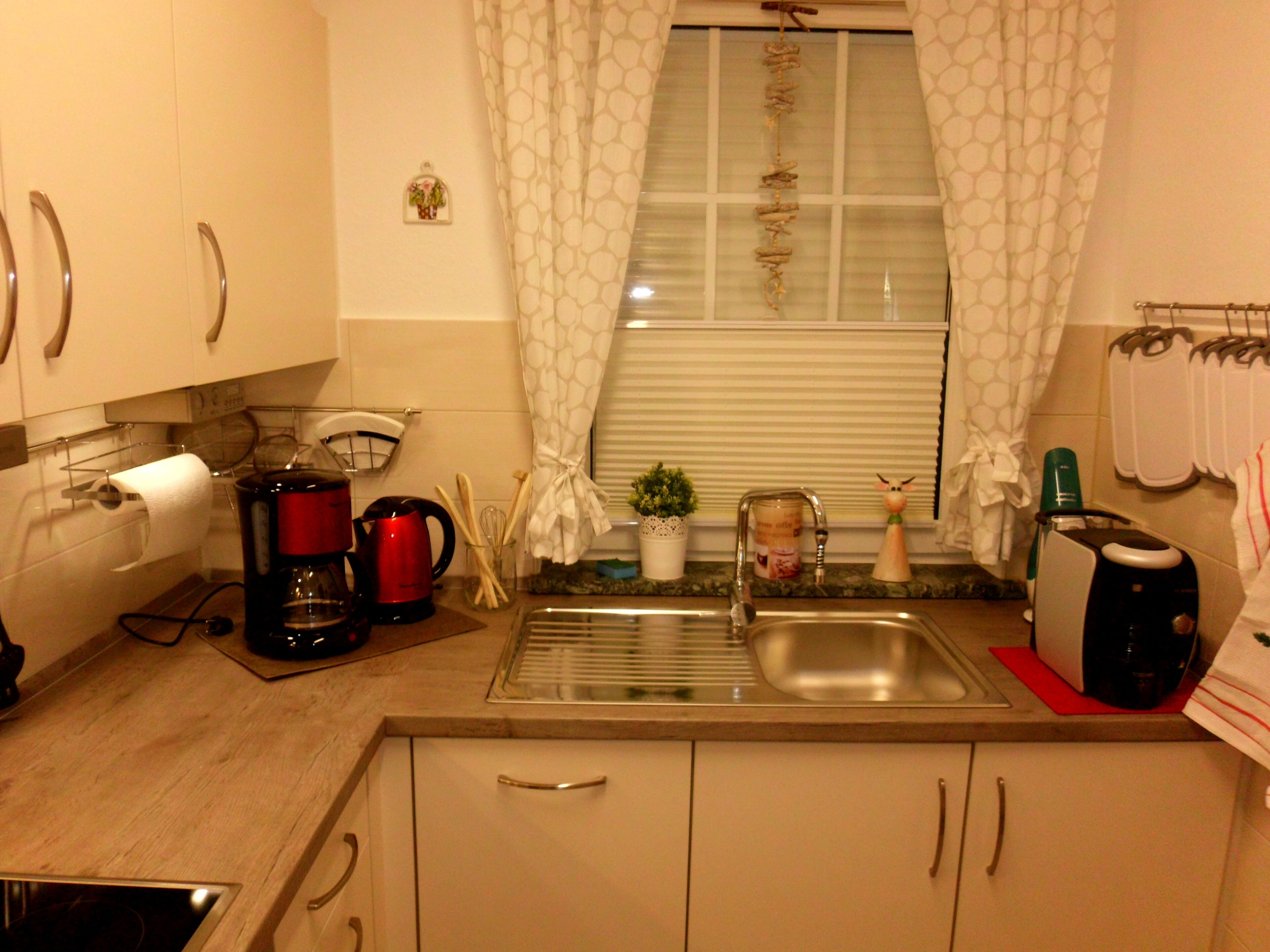 HOLIDAY HOUSE "NORDSEESCHOLLE6" right on the dike - dog welcome-WiFi free of charge