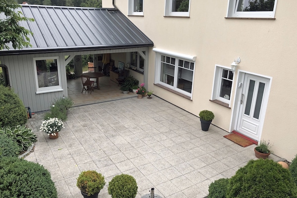 Terasse und Wohnung
