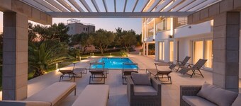 Promajna Villa 01, Apartment 02 (2 + 2, 1st floor)