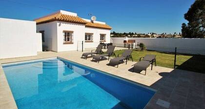 Private pool, large garden, in Fuente del Gallo, a few minutes from the beach, free WiFi - Casa Granados -