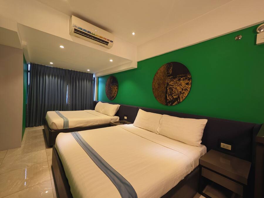 Desk, free WiFi, bed sheets